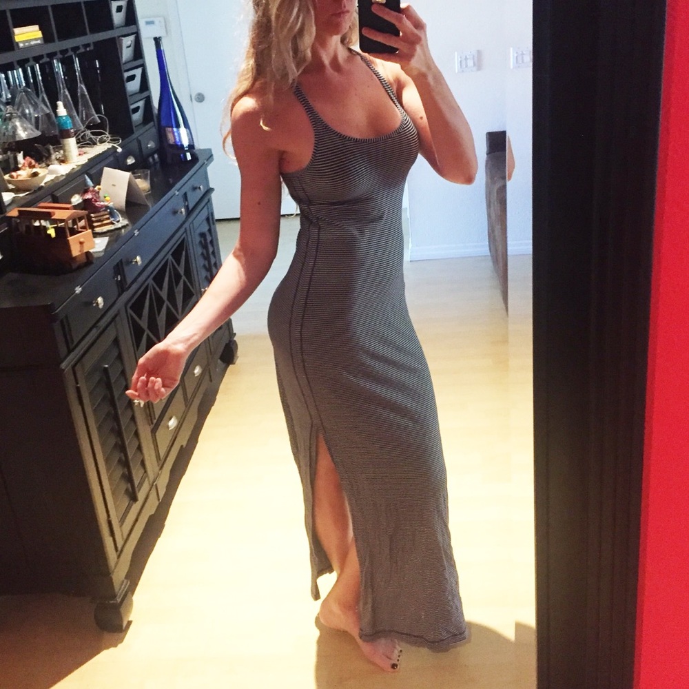Lululemon Refresh maxi dress. Size 8. Worn once.